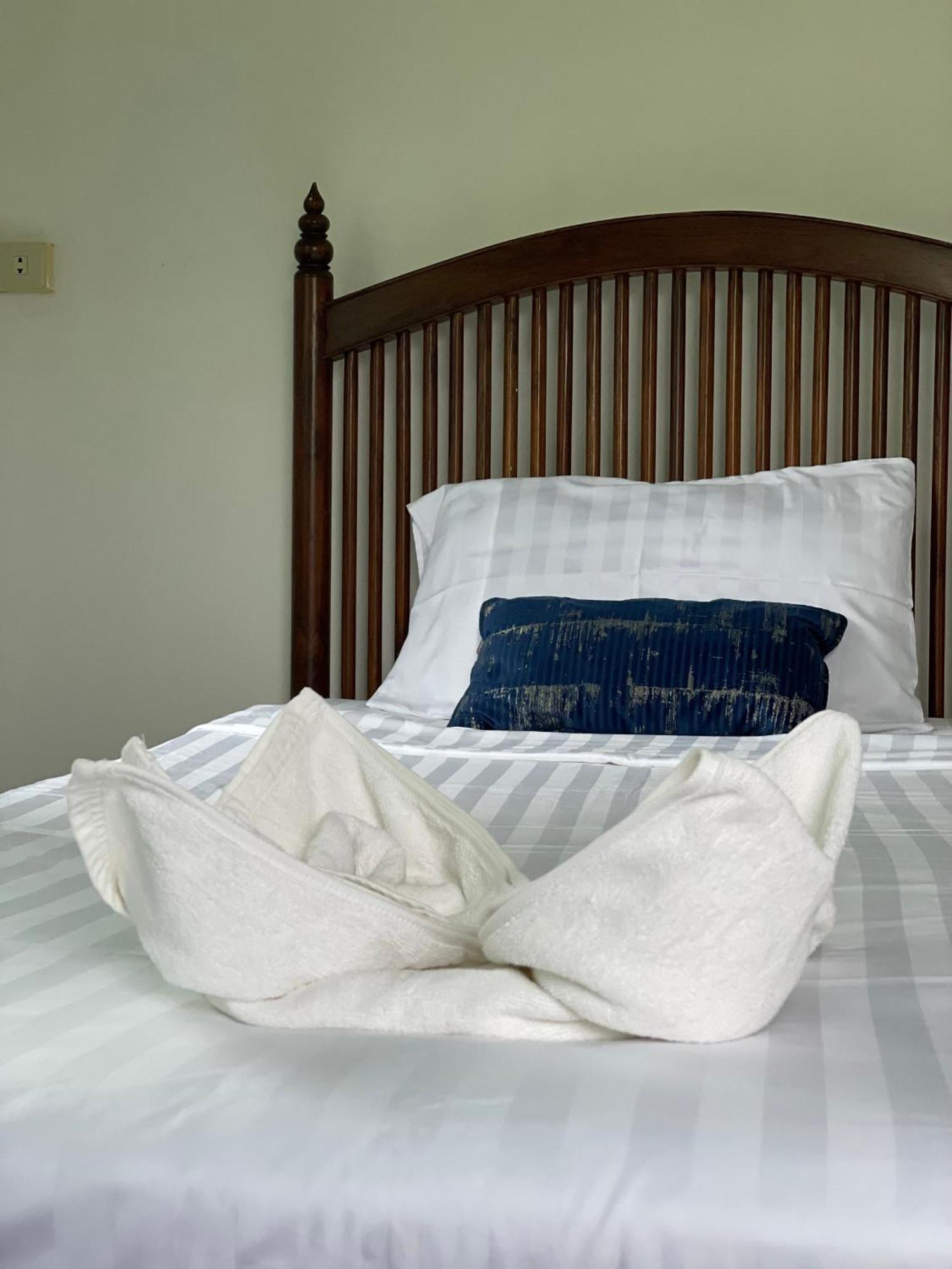 Sunrise Beach Villa Surat Thani Quarto foto